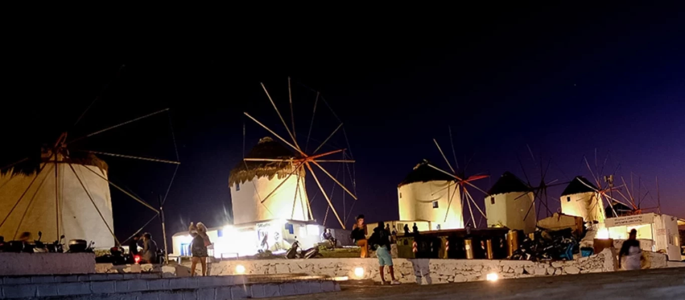 Ολική καταστροφή στη Μύκονο: Χιλιάδες ακυρώσεις κρατήσεων μετά το lockdown - Έτοιμοι να κλείσουν και την Πάρο!